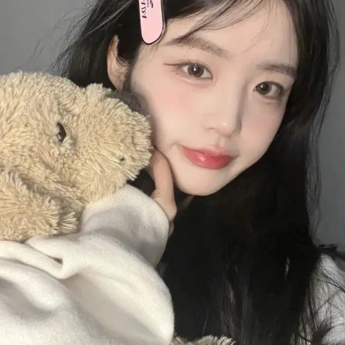 她不当女主很多年