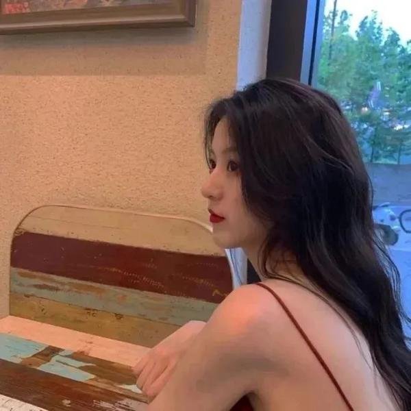 当然是选择原谅她